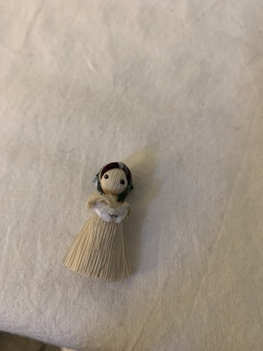 Vintage Miniature Corn Husk Girl Doll Green Bonnet Folk Art 1.5" Mini
