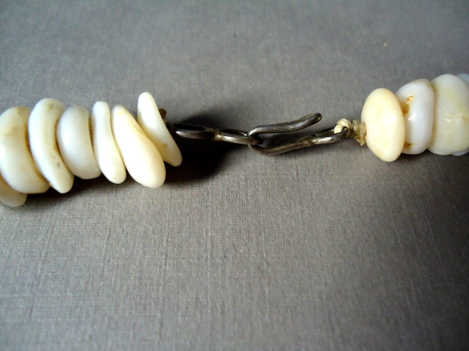 Unsigned Native American Shell Beads, Turquoise &… - image 5