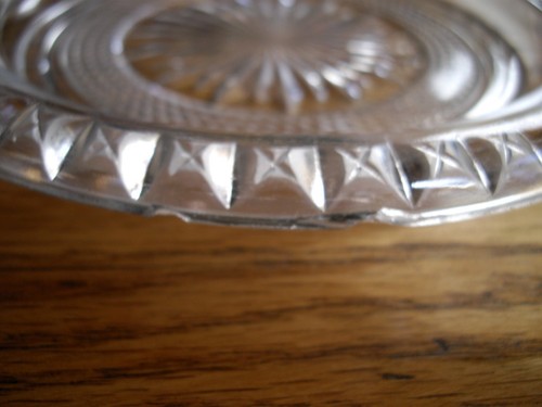 Vintage Depression Era 8" Round Pressed Glass Plate~ - Picture 7 of 7
