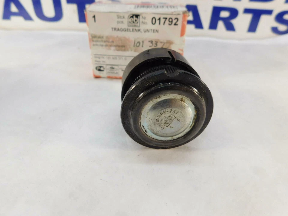 Нижний шарнир VW Volkswagen Beetle ссылка 131-405-371G Beck/Arnley 101-3377 - Изображение 3 из 4