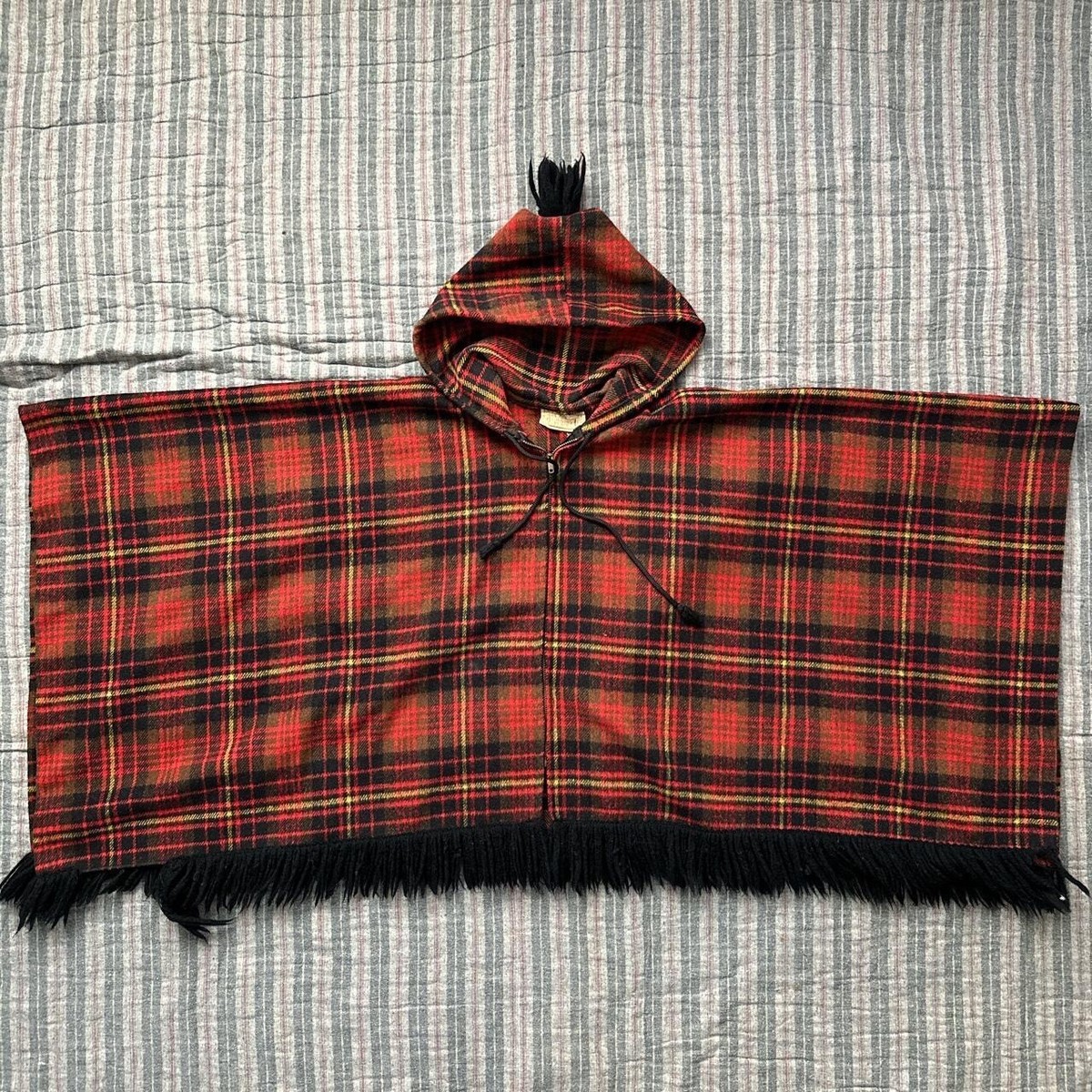 ジャケット・アウター Vintage 60's Wool Hooded Poncho Cape Vintage 1960s King Of The Ponchos Wool Poncho Shaw Talon