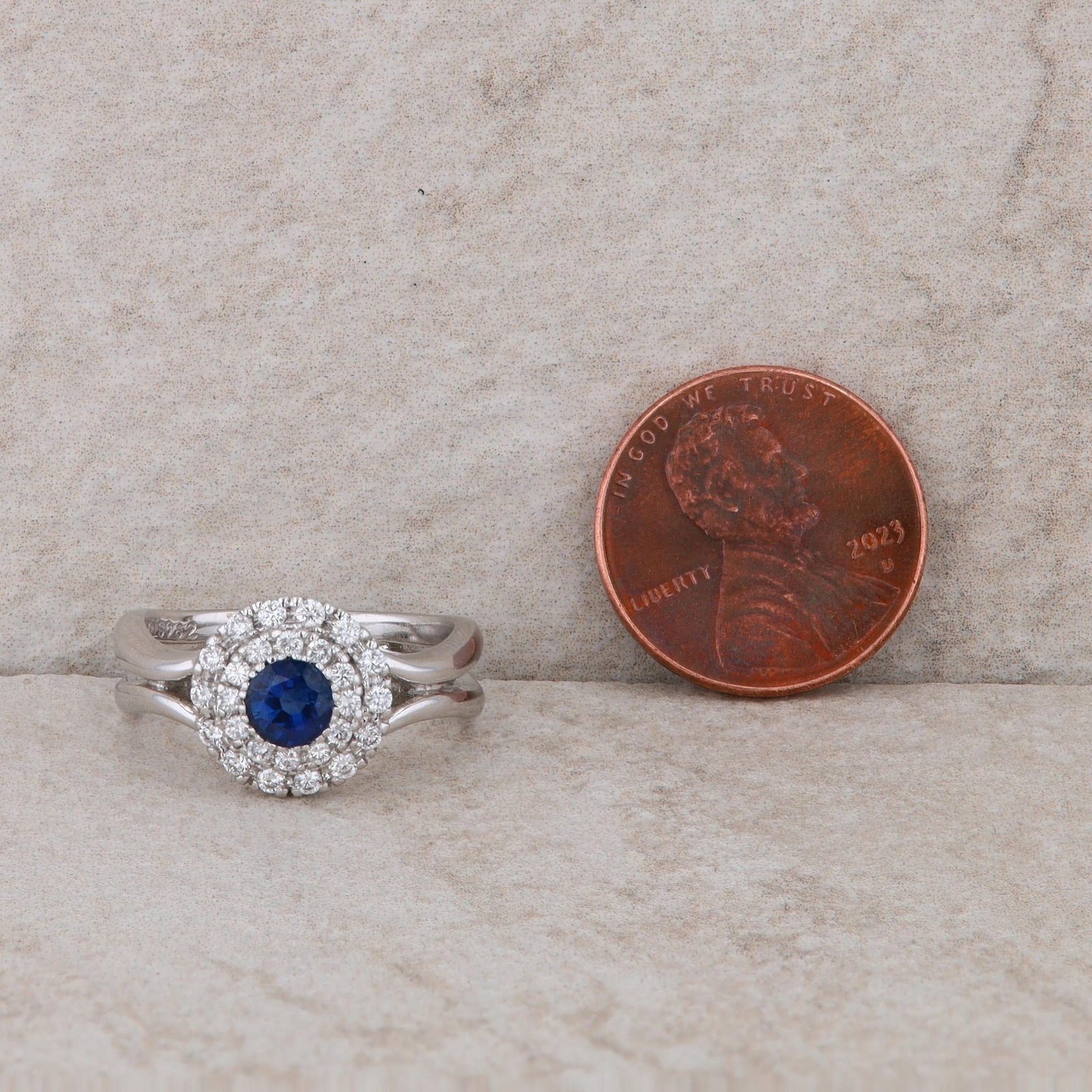 Spark 18k White Gold Diamond and Sapphire Double … - image 6