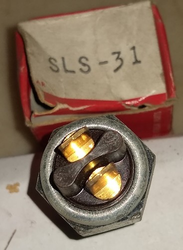 Standard SLS31Stoplight Switch repl OEM 8540297 Renault 1958-62 - Picture 2 of 5