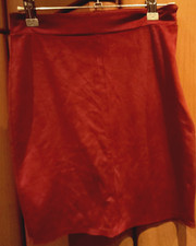 AMISU   Minirock Wildkunstleder-Look   rost   Gr. 34  neuwertig