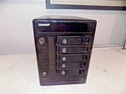 QNAP TS-509 Pro NAS Server with 5x 1TB Hard Drives Sold as SPARES/PARTS