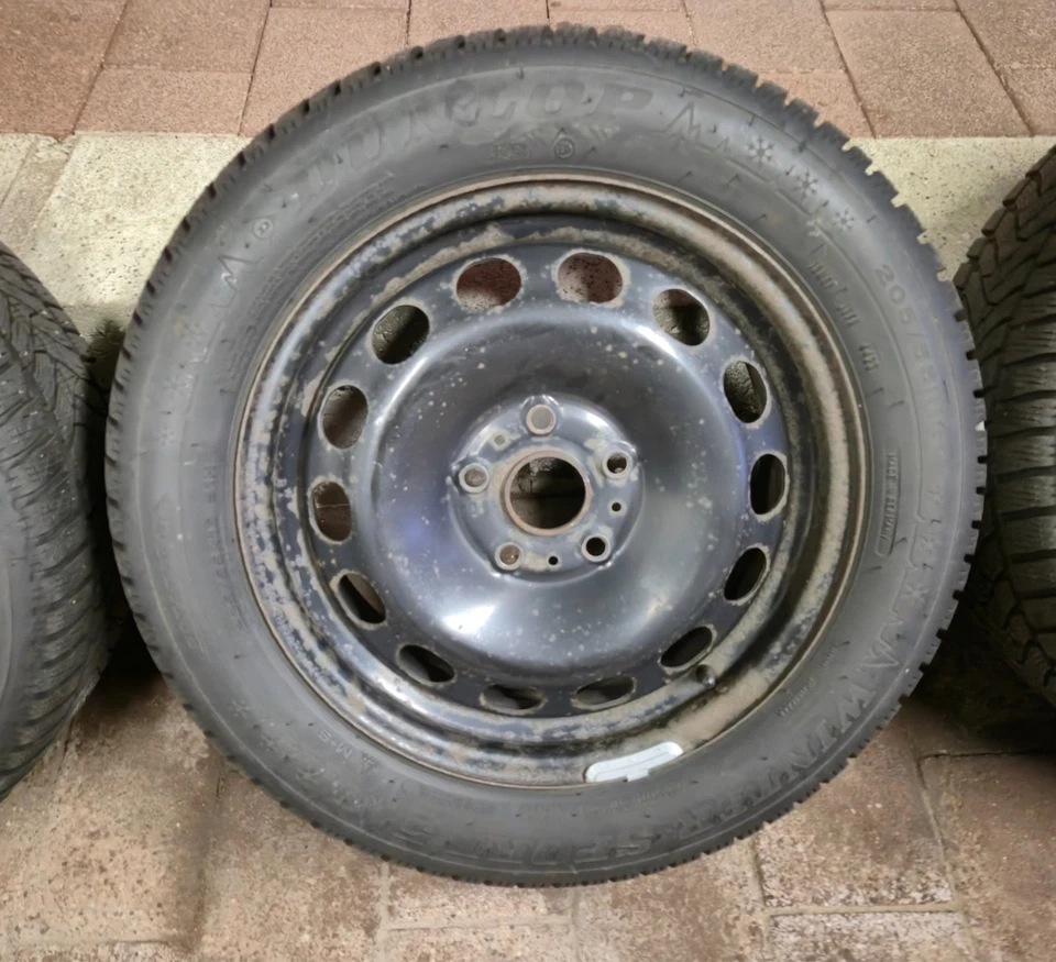 4x Stahlfelge mit Winterreifen 205/55 R16 Dunlop Winter Sport 5 - Bild 4 von 4