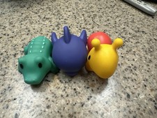 Munchkin Squirting Bath Toys Lot of 3 Frog, Snail, Otter, 1 Frog 1 Whale Other I