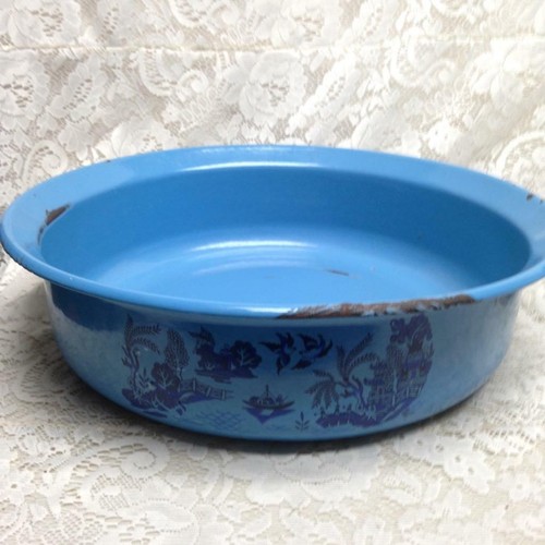 Antique, Rare, French Blue Willow Enamelware Set, Wash Bowl 16in-Pitcher 12in H - Picture 9 of 12