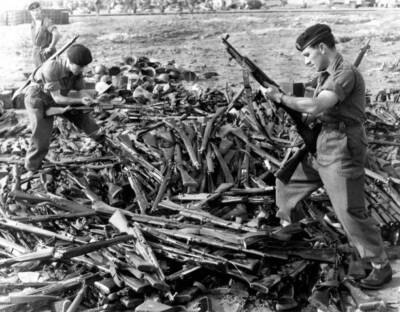 The Suez Crisis 1956 - Troops check a stack Russian Czech-made rif- Old Photo