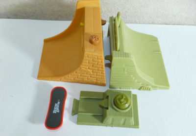 Small lot Tony Hawk Tech Deck Skate Park Ramp pieces