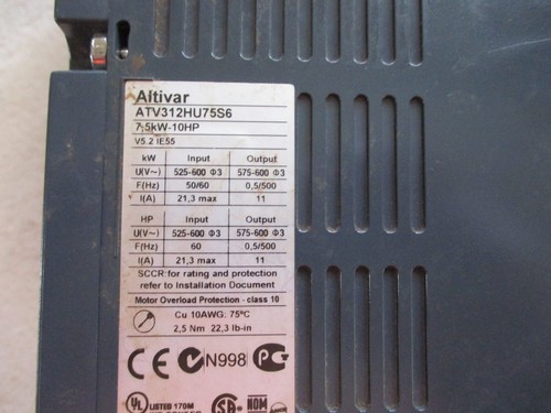 Schneider Electric Altivar 312 10HP AC Drive ATV312HU75S6 - Picture 2 of 5