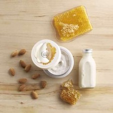ALMOND MILK AND HONEY by The Body Shop>Soothe Sensitive Skin/Irritation//Dryness