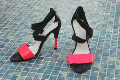 Escarpins sandales à talon noir et rose fluo United Nude 37 - Photo 1/4