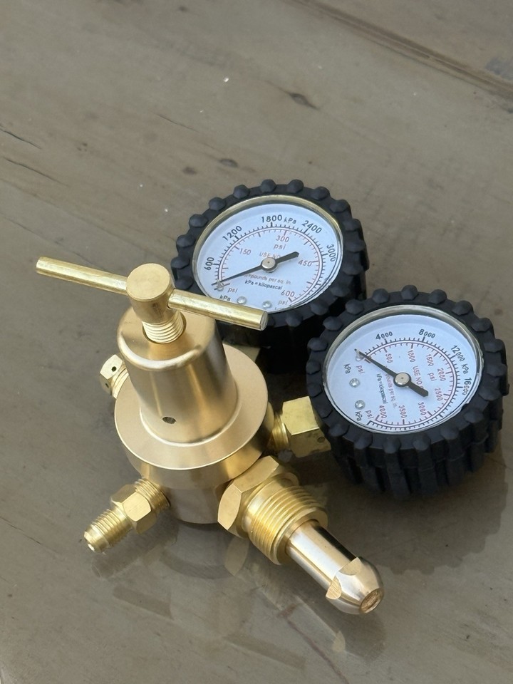 Stickstoff-Dual-Gasregler 0-600 PSI Mit CGA580 &amp Produktbild-Vorschau 3