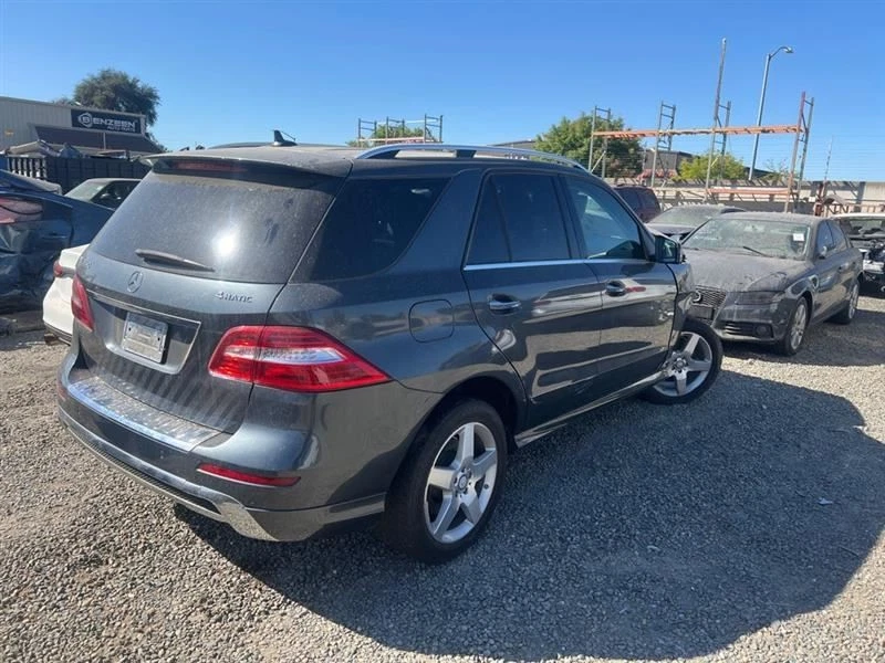 Front STABILIZER BAR 1663231465 2012-2015 MERCEDES-BENZ ML350 Foto 3 de 4