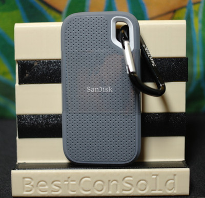 SanDisk 1TB Extreme Portable External SSD SDSSDE60-1T00  very low usage