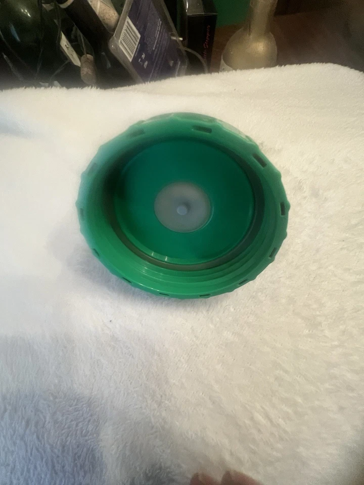 1 MÁQUINA PARA HACER BEBIDAS MIXTAS VERDE MARGARITAVILLE CONTENEDOR DE BOTELLAS DE BOTE Foto 2 de 2