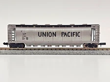 N SCALE TRIX 50' CENTERFLOW HOPPER UNION PACIFIC UP 21682