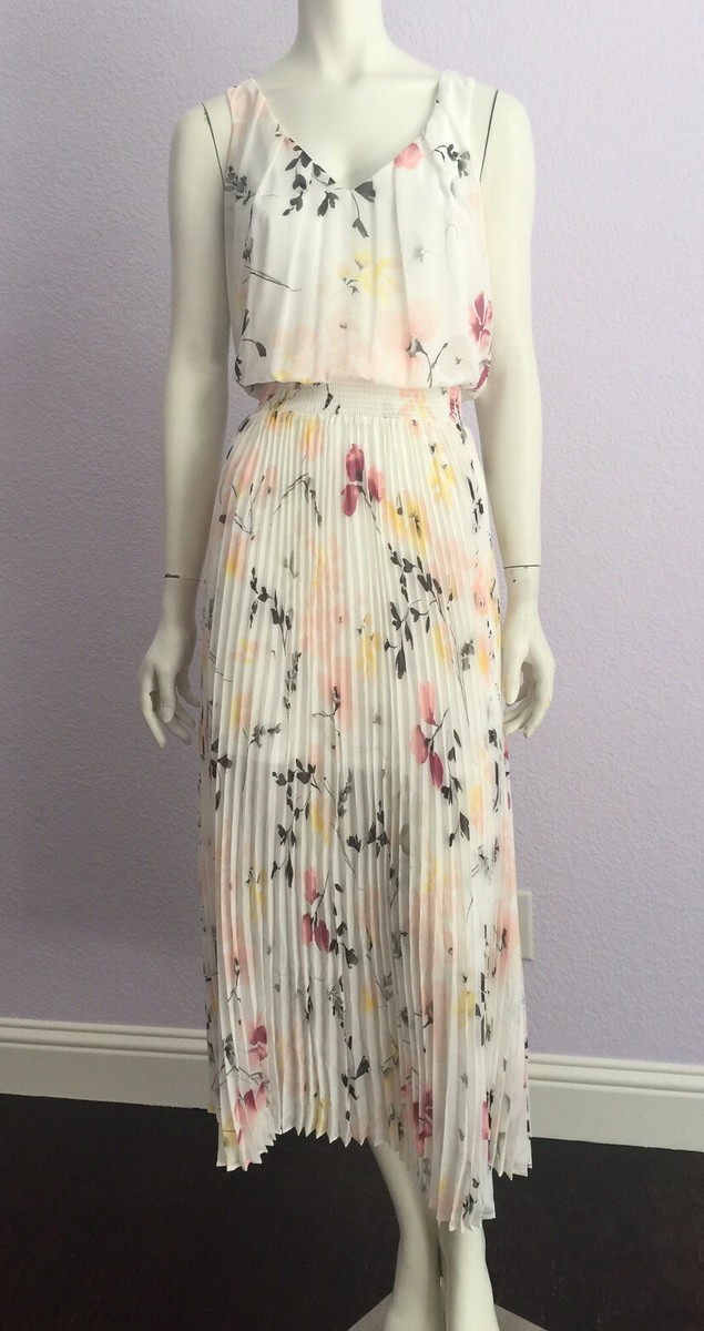 strapless open back dress LBD Exclusive Beige Lina Pleated Dress main image 1