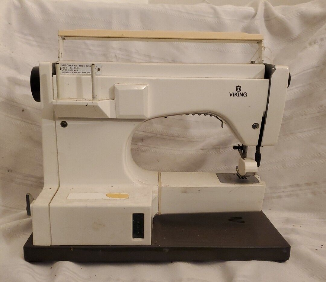 Vintage Husqvarna Viking 6270 Sewing Machine with Case - For parts