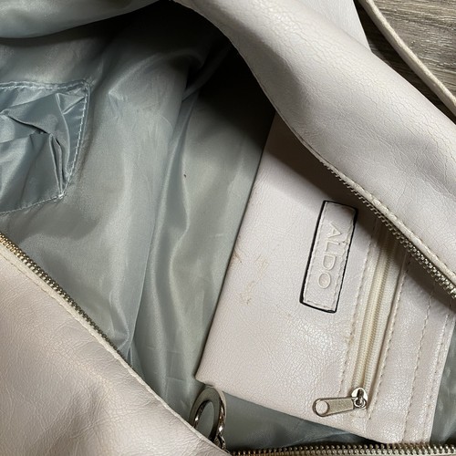 Lot of 2 Vtg Y2K Guess/ Aldo Leather Tan, White Boat Shoulder Purse Bag - GUC - Picture 13 of 13
