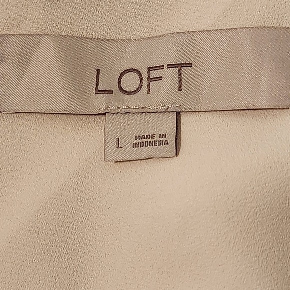 LOFT Cream Button Down Blouse Size Large - image 5