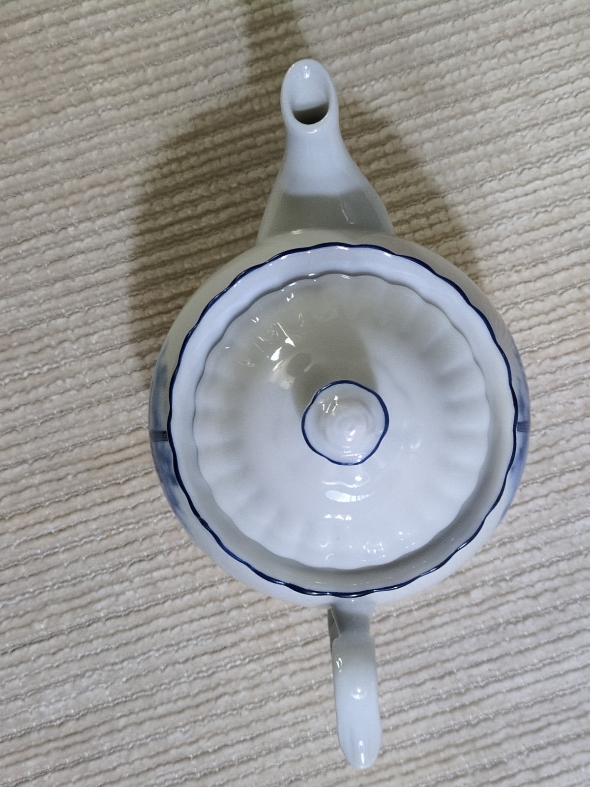 Delft Blauw Blue Windmill Holland Handdecorated Tea Pot Rose Decoration 