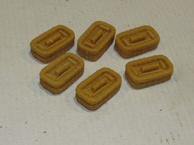 SCALE SHIPYARD POLYMER PLASTIC SSY-13 1/96 25 MAN RECT. LIFE RAFT 2 STACK 6/SET