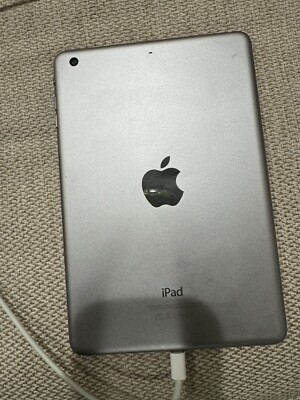 Apple iPad mini 3 16GB, Wi-Fi, 7.9in - Space Gray