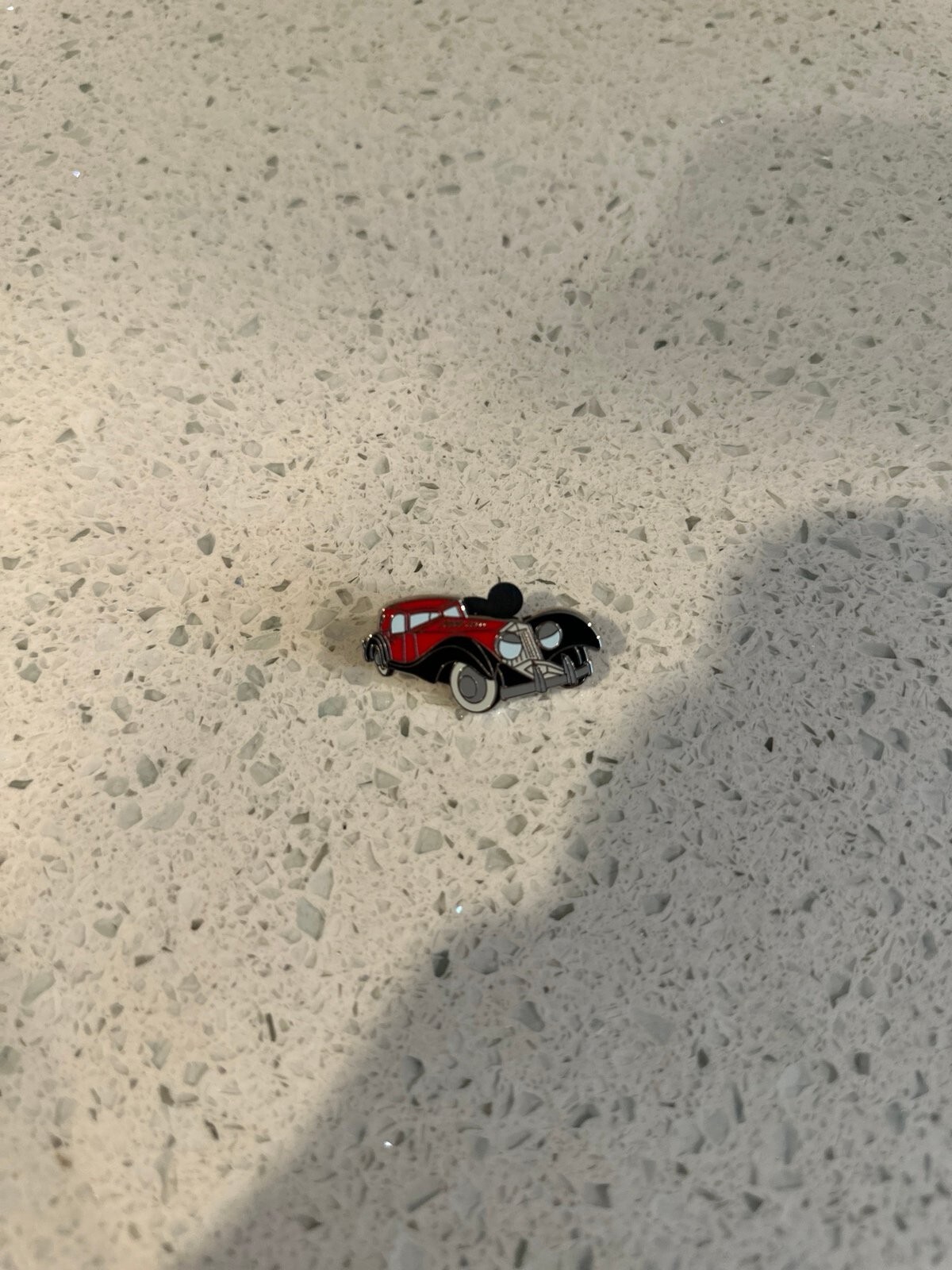 1 Character Car Mystery 101 Dalmatians Cruella de Vil Disney Pin
