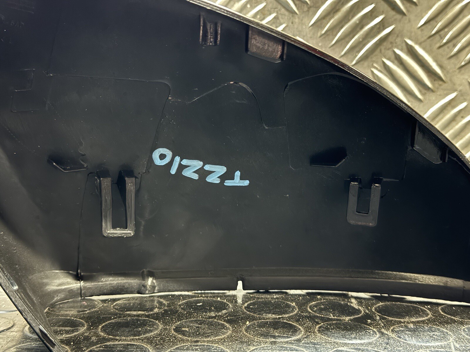 GENUINE VW MK7.5 GOLF R LEFT PASSENGER SIDE WING MIRROR COVER  