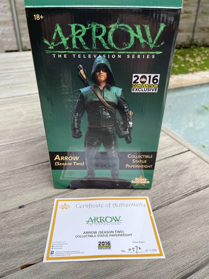 DC Icon Heroes Flecha Serie de Televisión Flecha Temporada Dos Estatua Coleccionable Foto 2 de 4