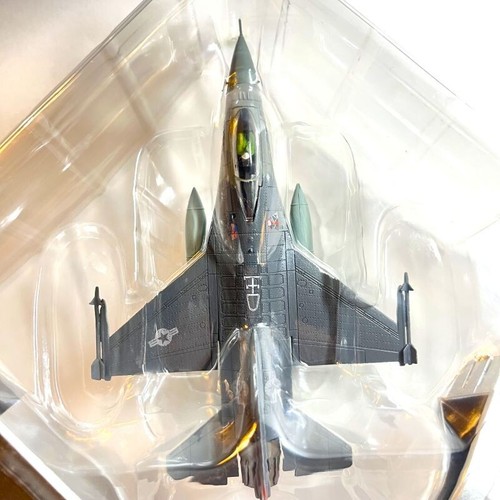 AMERCOM (NOUTIE) Scale 1:100 DIECAST LOCKHEED MARTIN F-16C FIGHTING FALCON - Imagen 21 de 24