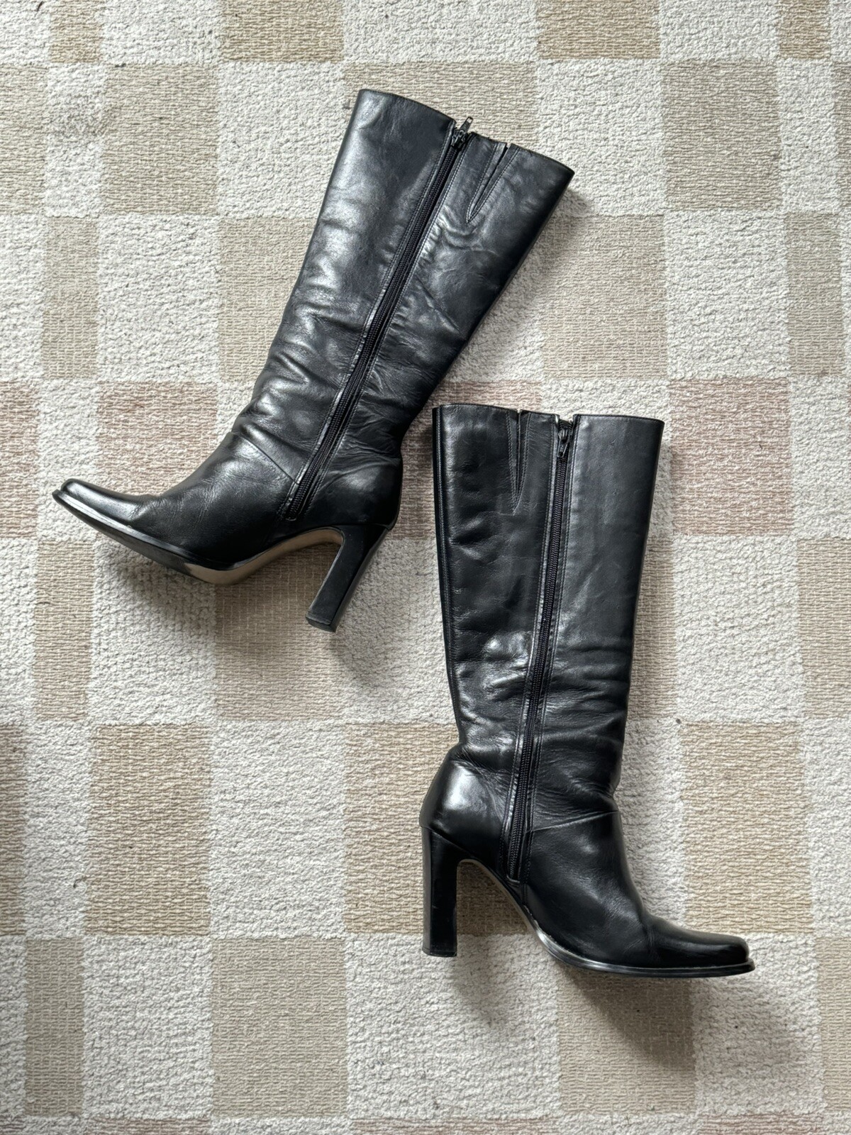 Foto 2 di 12