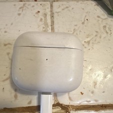 Apple AirPods Pro White Wireless Bluetooth In-Ear Earbuds w/ Charging Case