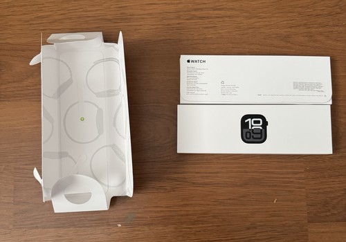 Apple Watch Series 10 - 46 mm - Aluminium - Noir de jais - GPS + Cellulaire - Excellent - Photo 5 sur 8