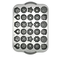 Nordic Ware Mini Bundt Pan Tea Cakes and Candy 30 Mini-Cakes Petit Fours