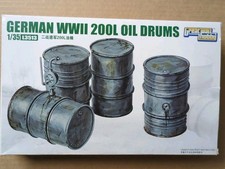 1/35 Scale WWII German 200L Fuel Drum Set Open Box Great Wall Hobby Plastic Kit
