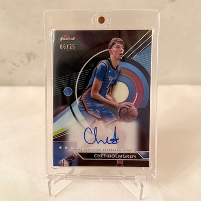 2023 Topps Finest Chet Holmgren Autograph Blue Refractor /25 #FA-CH OKC Thunder