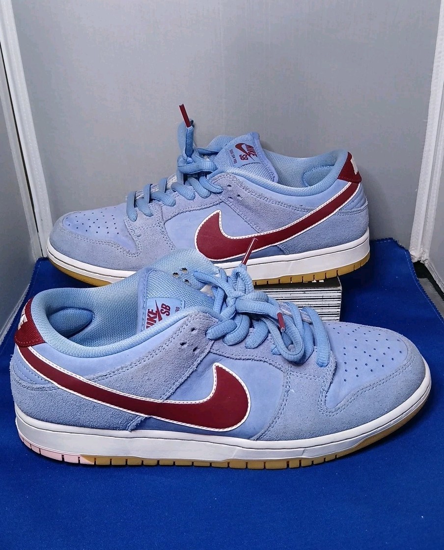 Nike SB Dunk Low Premium Philadelphia Phillies Size 9.5 Sneakers