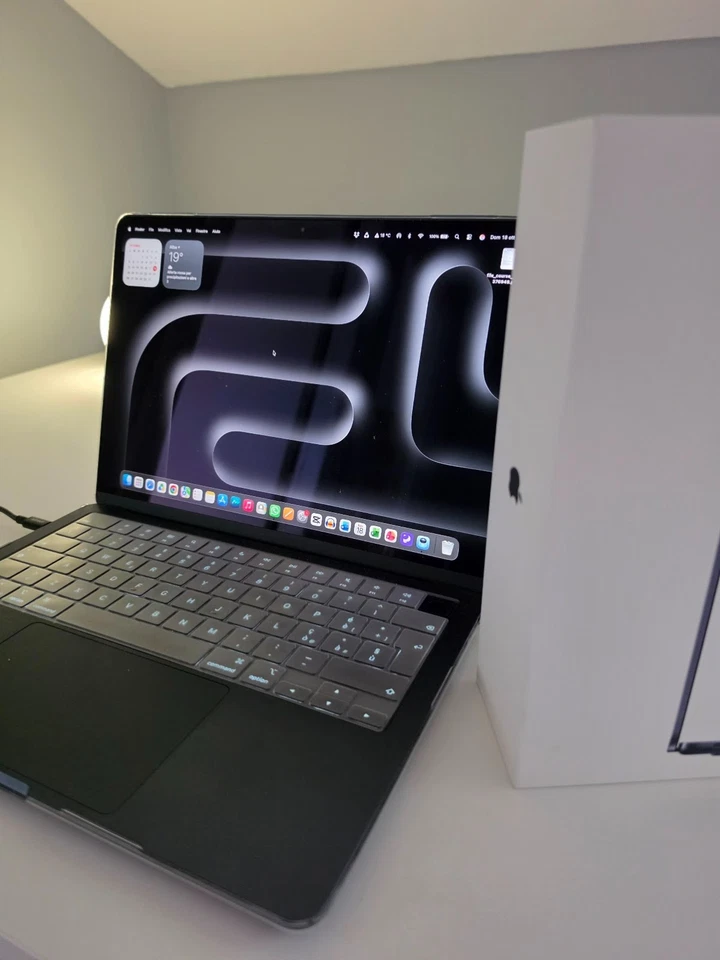 Apple MacBook Air 13" M4 · 16GB · 512GB, foto 1 di 5