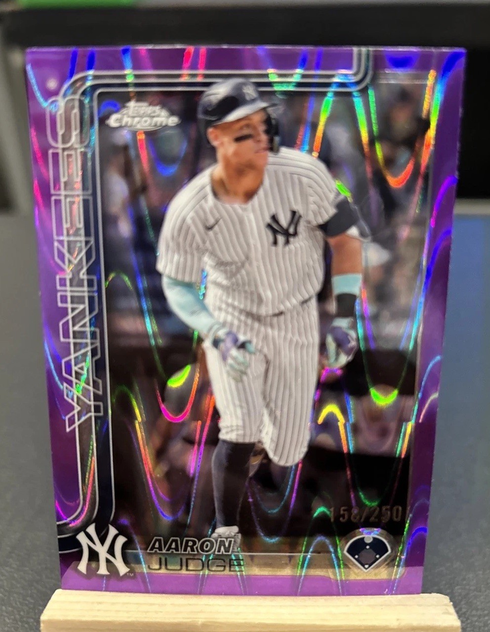 2025 Topps Chrome - Aaron Judge #99 Purple Raywave Refractor /250 MVP!!🔥🔥