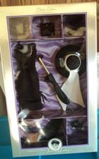 1998 BARBIE AS AUDREY HEPBURN ABITO DA GIORNO NERO 20663 NUOVO CON SCATOLA!