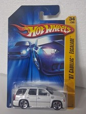 2006 Hot Wheels First Editions 34/38 ‘07 Cadillac Escalade White Variant Y5