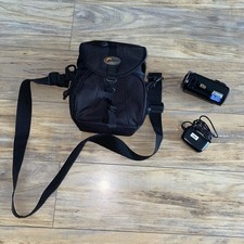 Samsung Camcorder Black 65x Zoom Hyper DIS TESTED w/ Charger And Bag