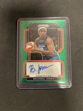 2022 Panini Prizm WNBA Signatures Green Prizm Brionna Jones #SG-BJN Auto