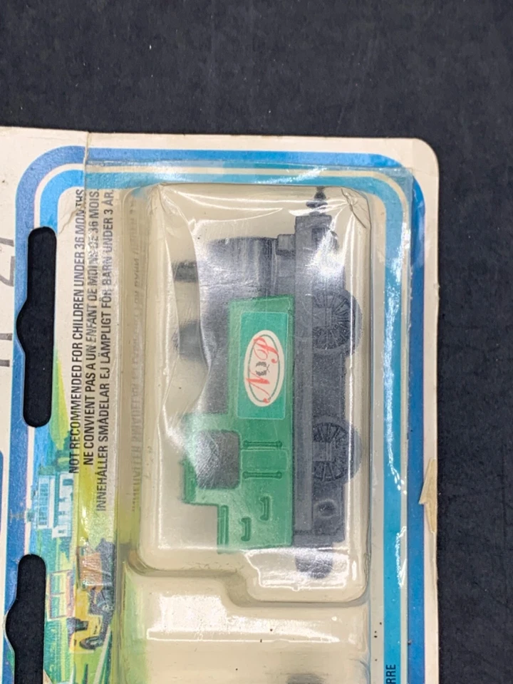 MATCHBOX 900 TP-27-A1 Steam Loco & Passenger Car Sealed on Card - Image 3 of 4