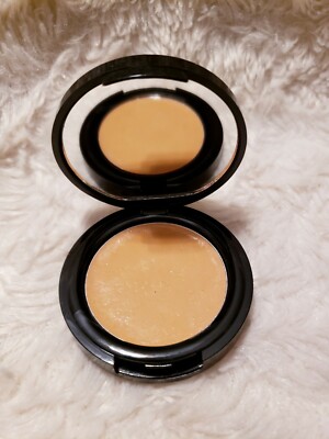 EVE PEARL Salmon Concealer & Treatment  Color Medium 0.115 oz / 3.2 g NEW 