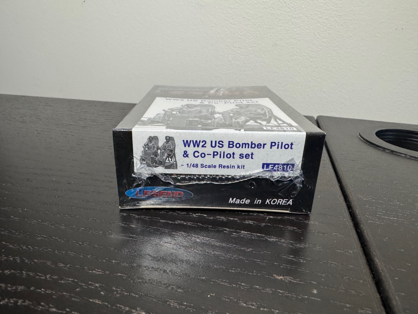 1/48 Legend Production WW2 US Bomber Pilot & Copilot Set #LF4810