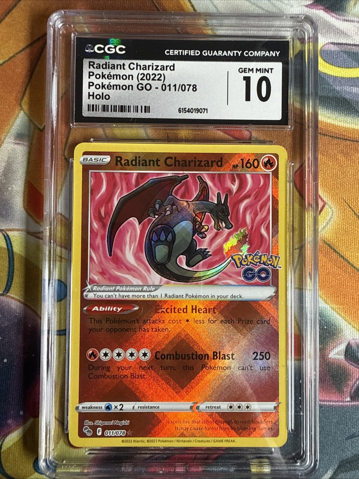 Radiant Charizard Pokémon GO CGC 10 011/078 Holo Radiant Rare English Card NM